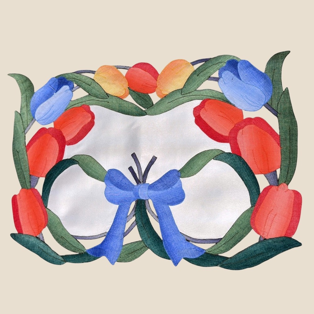 Linen Galore St Maarten Tulip Cutwork Placemats Set of 4 Embroidered Applique